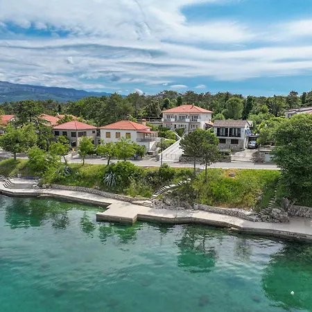 Karla With Beautiful Sea View *