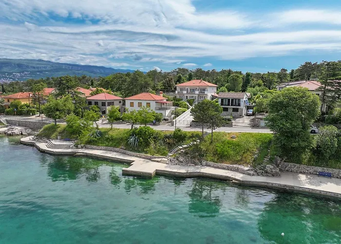 Karla With Beautiful Sea View *